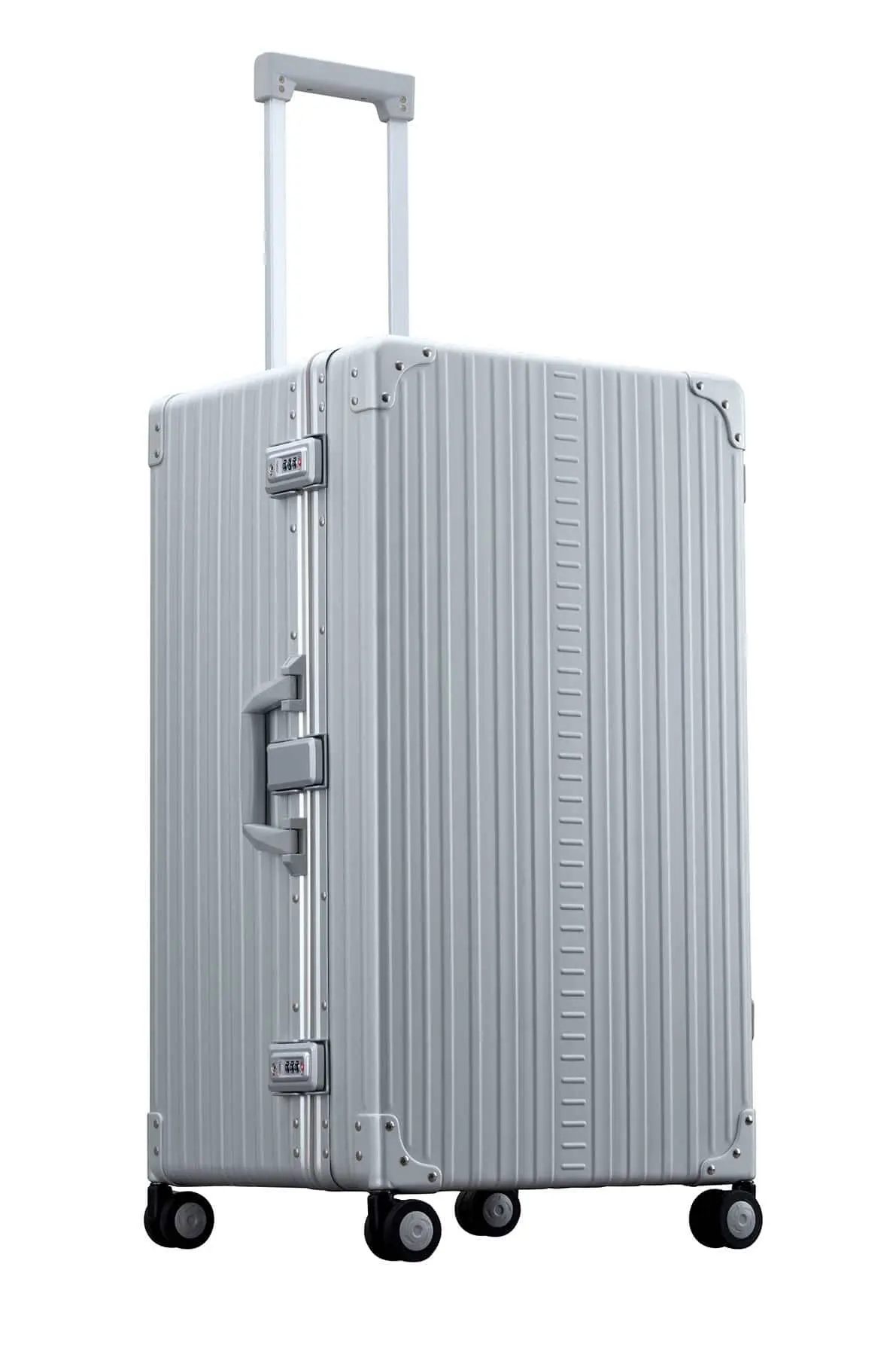 Understanding the Differences between Hardside & Softside Luggage