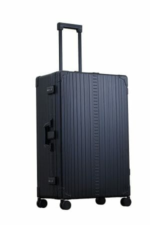 30-inch-in-size-luggage-in-black-spinner-trunk-style-with-grament-bag-3028